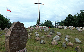 W Gibach na Suwalszczyźnie upamiętniono ofiary obławy augustowskiej zorganizowanej przez NKWD